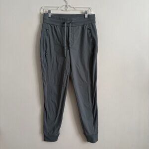 ATHLETA Headlands Hybrid Trek Jogger Pants Womens 4 Grey Mid Rise Athleisure